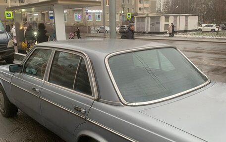 Mercedes-Benz W123, 1983 год, 195 000 рублей, 3 фотография