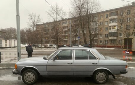 Mercedes-Benz W123, 1983 год, 195 000 рублей, 2 фотография