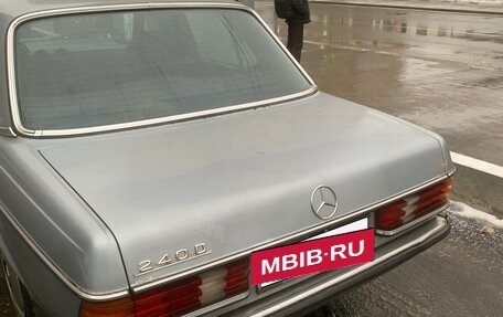 Mercedes-Benz W123, 1983 год, 195 000 рублей, 4 фотография