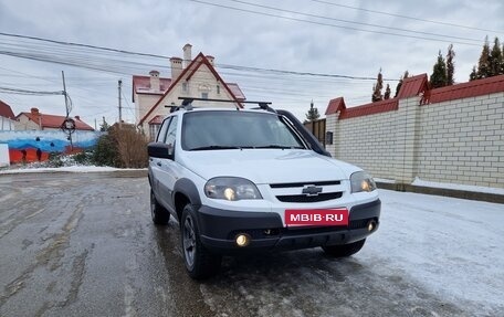 Chevrolet Niva I рестайлинг, 2019 год, 790 000 рублей, 1 фотография