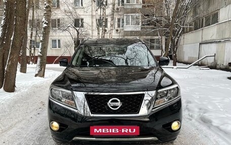 Nissan Pathfinder, 2015 год, 1 650 000 рублей, 2 фотография