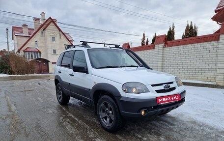 Chevrolet Niva I рестайлинг, 2019 год, 790 000 рублей, 3 фотография