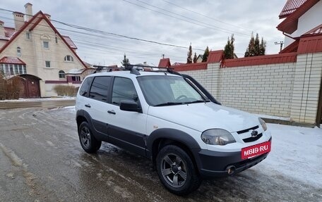 Chevrolet Niva I рестайлинг, 2019 год, 790 000 рублей, 4 фотография