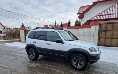 Chevrolet Niva I рестайлинг, 2019 год, 790 000 рублей, 5 фотография