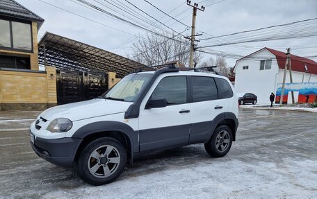 Chevrolet Niva I рестайлинг, 2019 год, 790 000 рублей, 21 фотография