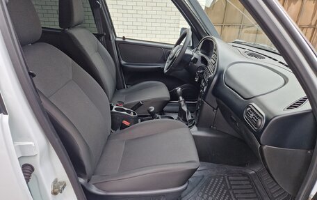 Chevrolet Niva I рестайлинг, 2019 год, 790 000 рублей, 25 фотография