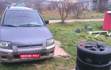 Mitsubishi Space Runner II, 2001 год, 420 000 рублей, 2 фотография