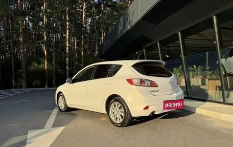 Mazda 3, 2012 год, 999 999 рублей, 2 фотография