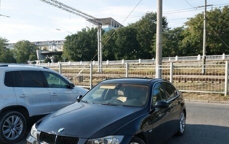 BMW 3 серия, 2006 год, 1 100 000 рублей, 3 фотография