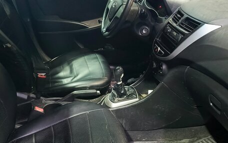 Hyundai Solaris II рестайлинг, 2016 год, 425 000 рублей, 8 фотография