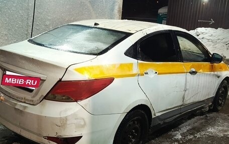 Hyundai Solaris II рестайлинг, 2016 год, 425 000 рублей, 4 фотография