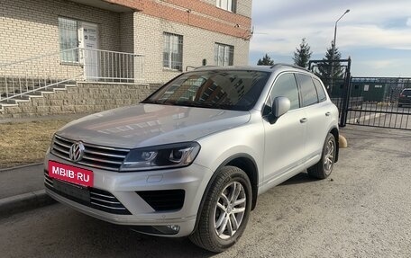 Volkswagen Touareg III, 2015 год, 2 980 000 рублей, 2 фотография