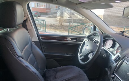 Volkswagen Touareg III, 2015 год, 2 980 000 рублей, 10 фотография