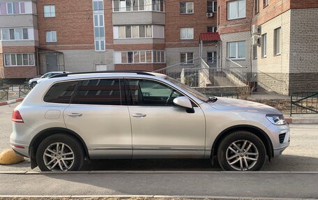 Volkswagen Touareg III, 2015 год, 2 980 000 рублей, 8 фотография