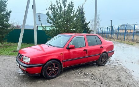 Volkswagen Vento, 1992 год, 150 000 рублей, 4 фотография