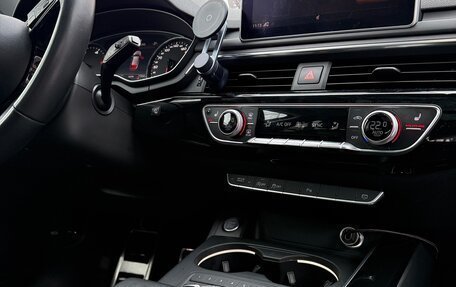 Audi A4, 2019 год, 3 200 000 рублей, 21 фотография