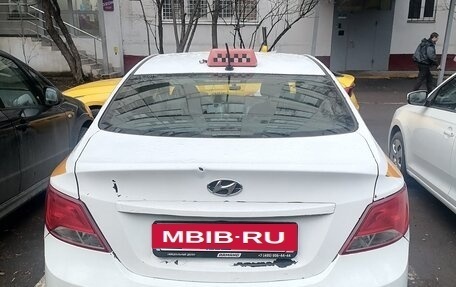 Hyundai Solaris II рестайлинг, 2016 год, 470 000 рублей, 3 фотография