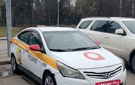 Hyundai Solaris II рестайлинг, 2016 год, 470 000 рублей, 5 фотография