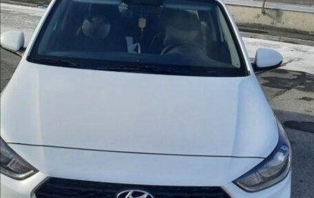 Hyundai Solaris II рестайлинг, 2019 год, 1 500 000 рублей, 5 фотография