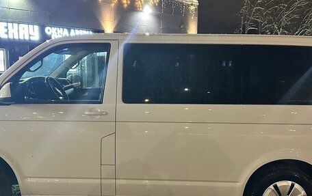 Volkswagen Caravelle T6 рестайлинг, 2021 год, 4 450 000 рублей, 4 фотография