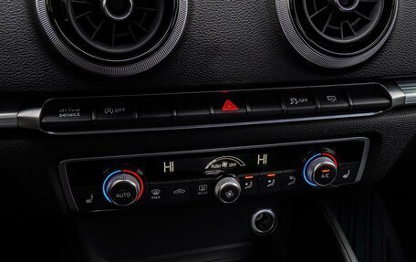 Audi A3, 2017 год, 1 840 000 рублей, 14 фотография