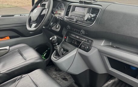 Citroen Jumpy III, 2017 год, 1 990 000 рублей, 2 фотография