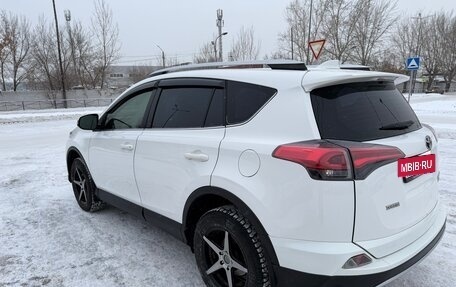 Toyota RAV4, 2016 год, 2 460 000 рублей, 6 фотография