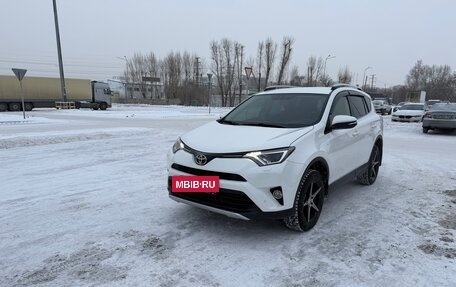 Toyota RAV4, 2016 год, 2 460 000 рублей, 2 фотография