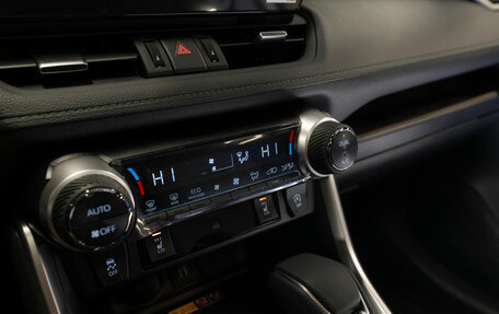 Toyota RAV4, 2025 год, 4 300 000 рублей, 20 фотография