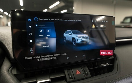 Toyota RAV4, 2025 год, 4 300 000 рублей, 21 фотография