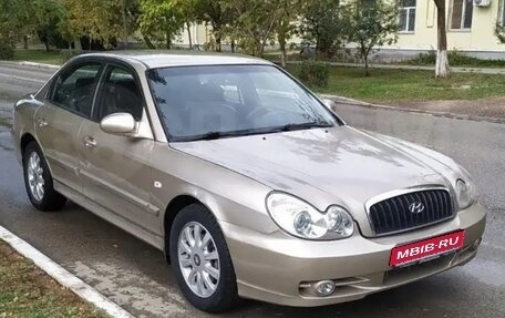 Hyundai Sonata IV рестайлинг, 2004 год, 525 000 рублей, 1 фотография