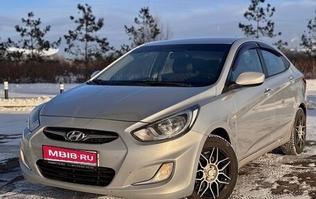 Hyundai Solaris II рестайлинг, 2014 год, 740 000 рублей, 1 фотография