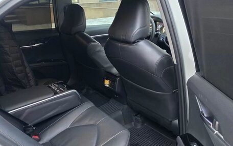 Toyota Camry, 2019 год, 2 500 000 рублей, 4 фотография