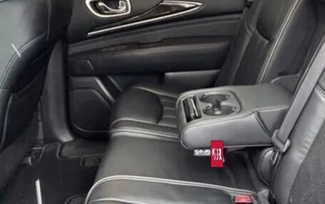 Infiniti QX60 I рестайлинг, 2015 год, 2 000 000 рублей, 17 фотография