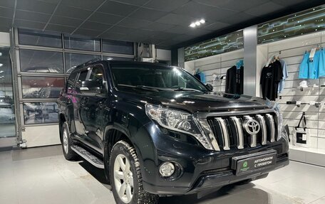 Toyota Land Cruiser Prado 150 рестайлинг 2, 2014 год, 3 450 000 рублей, 3 фотография