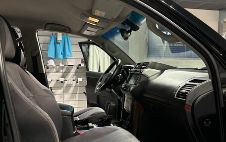 Toyota Land Cruiser Prado 150 рестайлинг 2, 2014 год, 3 450 000 рублей, 8 фотография