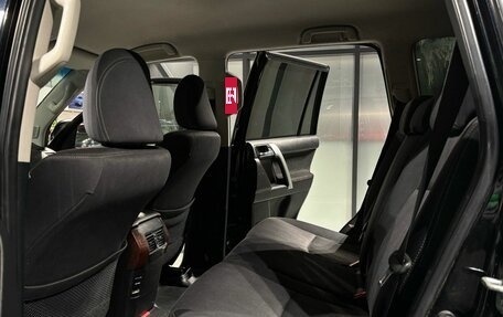 Toyota Land Cruiser Prado 150 рестайлинг 2, 2014 год, 3 450 000 рублей, 26 фотография