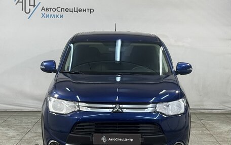 Mitsubishi Outlander III рестайлинг 3, 2014 год, 1 549 800 рублей, 12 фотография