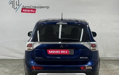 Mitsubishi Outlander III рестайлинг 3, 2014 год, 1 549 800 рублей, 13 фотография