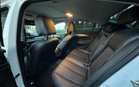 Mazda 6, 2023 год, 3 300 000 рублей, 9 фотография