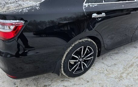 Toyota Camry, 2017 год, 2 600 000 рублей, 10 фотография