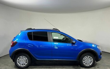 Renault Sandero II рестайлинг, 2018 год, 1 240 000 рублей, 4 фотография