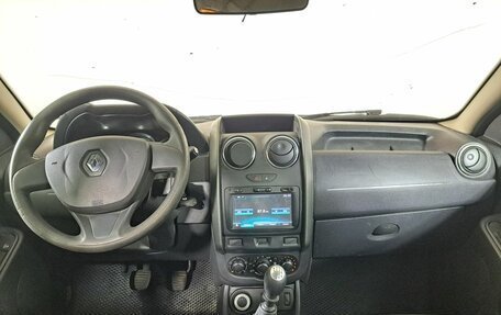 Renault Duster I рестайлинг, 2017 год, 919 000 рублей, 14 фотография