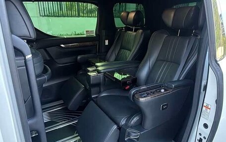 Toyota Alphard III, 2021 год, 6 924 000 рублей, 9 фотография