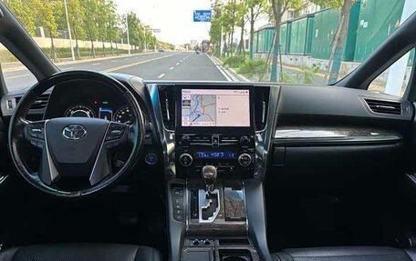 Toyota Alphard III, 2021 год, 6 924 000 рублей, 7 фотография