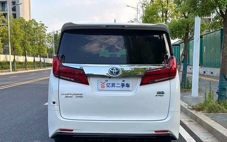 Toyota Alphard III, 2021 год, 6 924 000 рублей, 4 фотография
