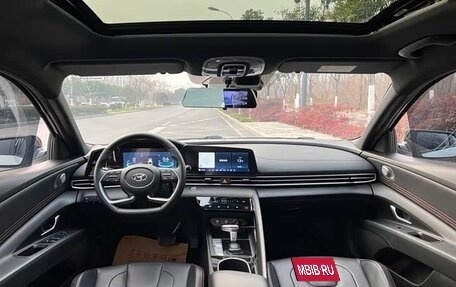 Hyundai Elantra, 2022 год, 1 450 000 рублей, 12 фотография