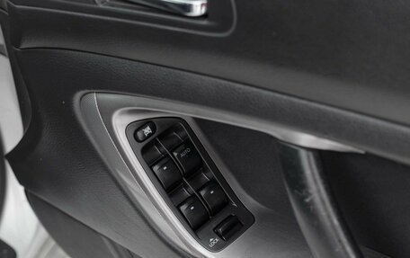 Subaru Legacy IV, 2003 год, 850 000 рублей, 15 фотография