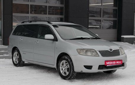 Toyota Corolla, 2004 год, 700 000 рублей, 3 фотография