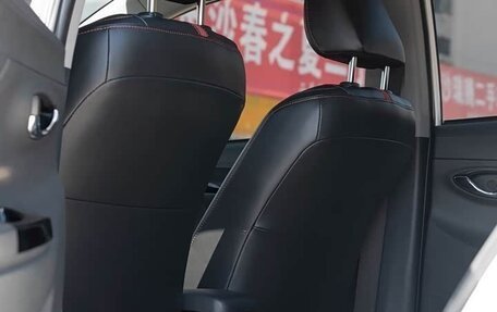 Toyota Yaris XP150 рестайлинг, 2022 год, 1 300 000 рублей, 15 фотография